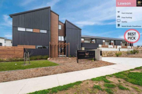 Modern New 3BR Townhouse with Free Parking